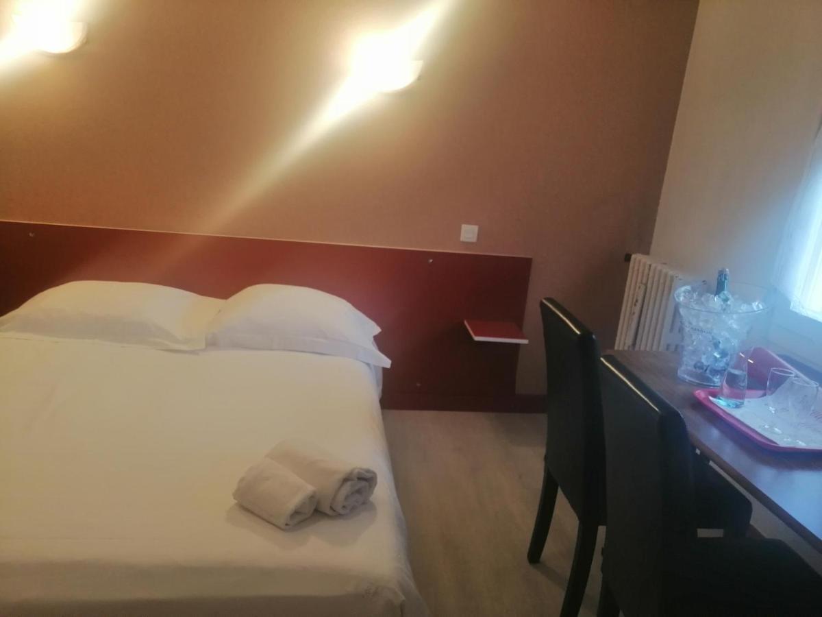 Hotel Francois Ier Bagneres-de-Luchon Экстерьер фото