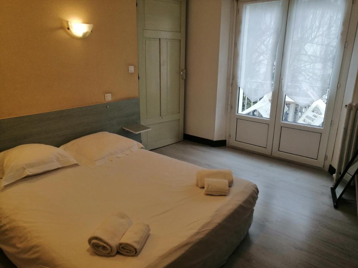 Hotel Francois Ier Bagneres-de-Luchon Экстерьер фото